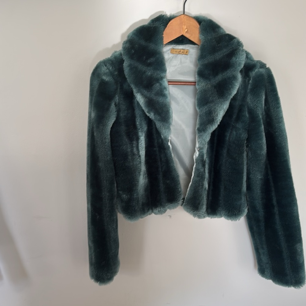 Final Touch Vintage faux fur cropped jacket - Picture 3 of 7